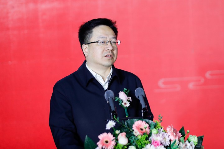 阿特斯董事长发声：光伏行业 “黑暗森林” 时代，专利不应成恶意竞争工具